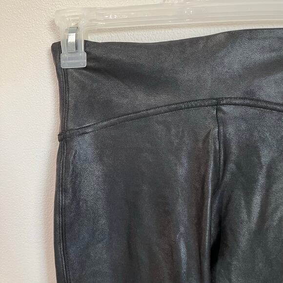 Spanx Faux Leather Black Legging SZ Small Petite - Picture 8 of 8